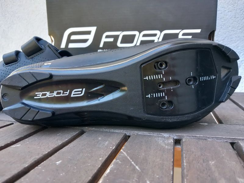 Silniční tretry Force