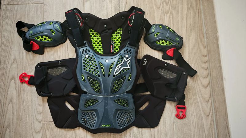 Chránič Hrudníku Alpinestars A-10, Chránič hrudi, Páteřový chránič