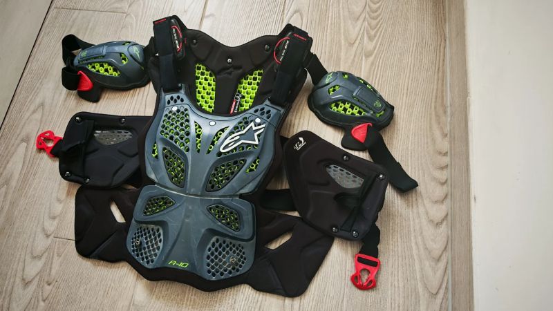 Chránič Hrudníku Alpinestars A-10, Chránič hrudi, Páteřový chránič
