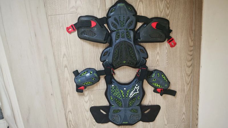 Chránič Hrudníku Alpinestars A-10, Chránič hrudi, Páteřový chránič