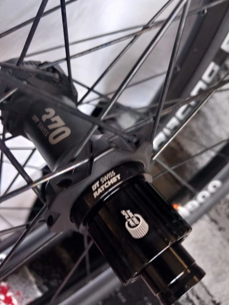 SADA DT SWISS X 1900 – 25