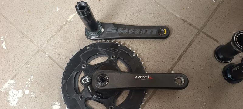 Kliky Sram Red wattmetr Quarq