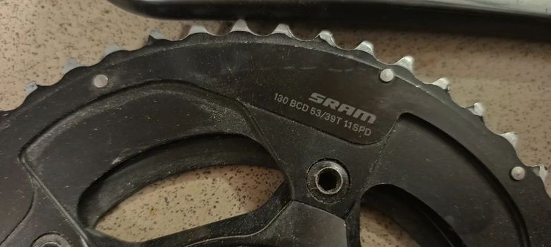 Kliky Sram Red wattmetr Quarq