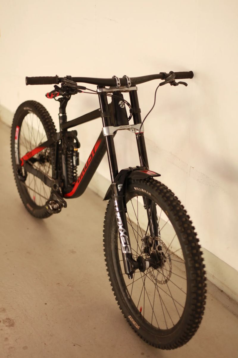 Ghost Riot DH, vel. S