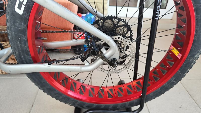 elektrokolo Fatbike Leader Fox Brasa