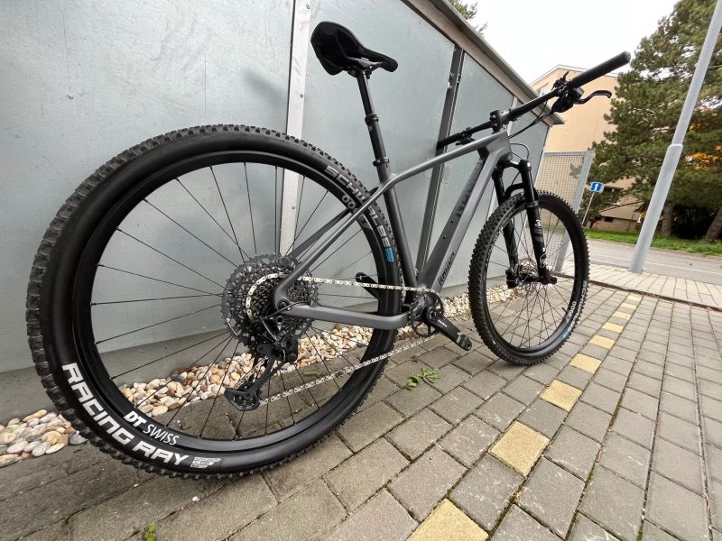 Horské kolo Radon Carbon Superlite, vel. M / váha 9,8 kg