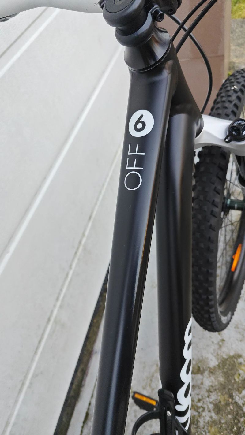 Woom Off Air 6, 26" kola, odpružená vidlice, kotoučové brzdy
