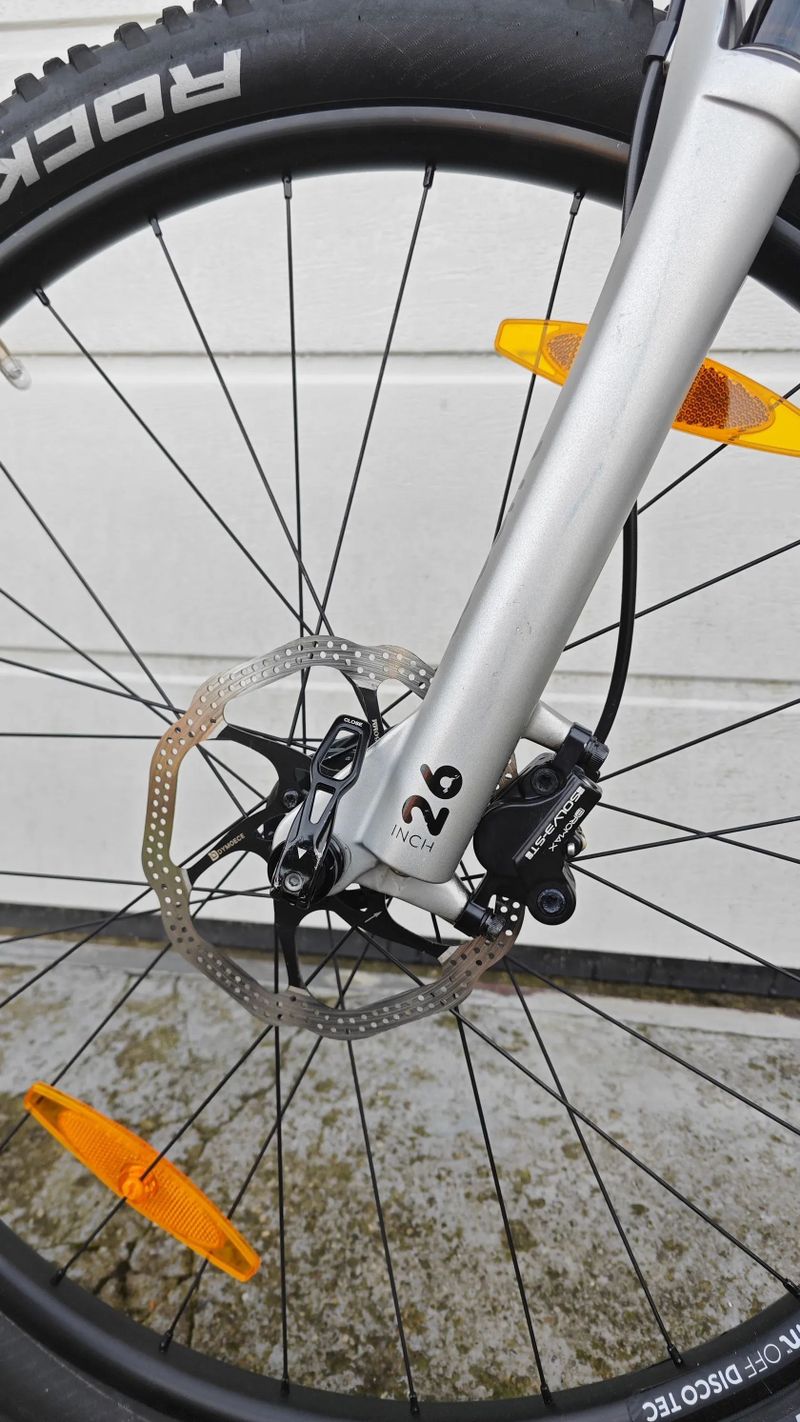 Woom Off Air 6, 26" kola, odpružená vidlice, kotoučové brzdy