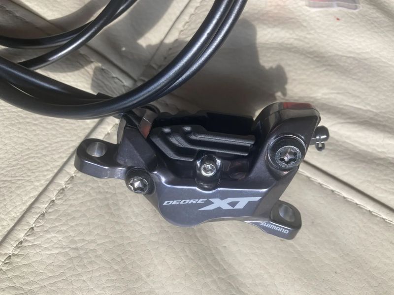 Hydraulické brzdy Shimano BR-M8120 + BL-M8100