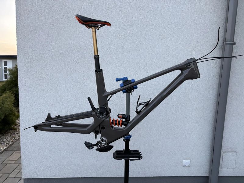 Forbidden Druid V1 XL 29´