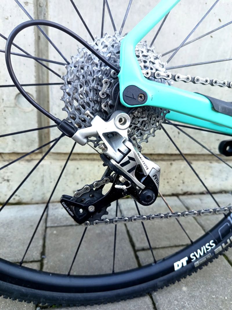 Karbonové gravel / cyklokros kolo Canyon CF SL 6.0