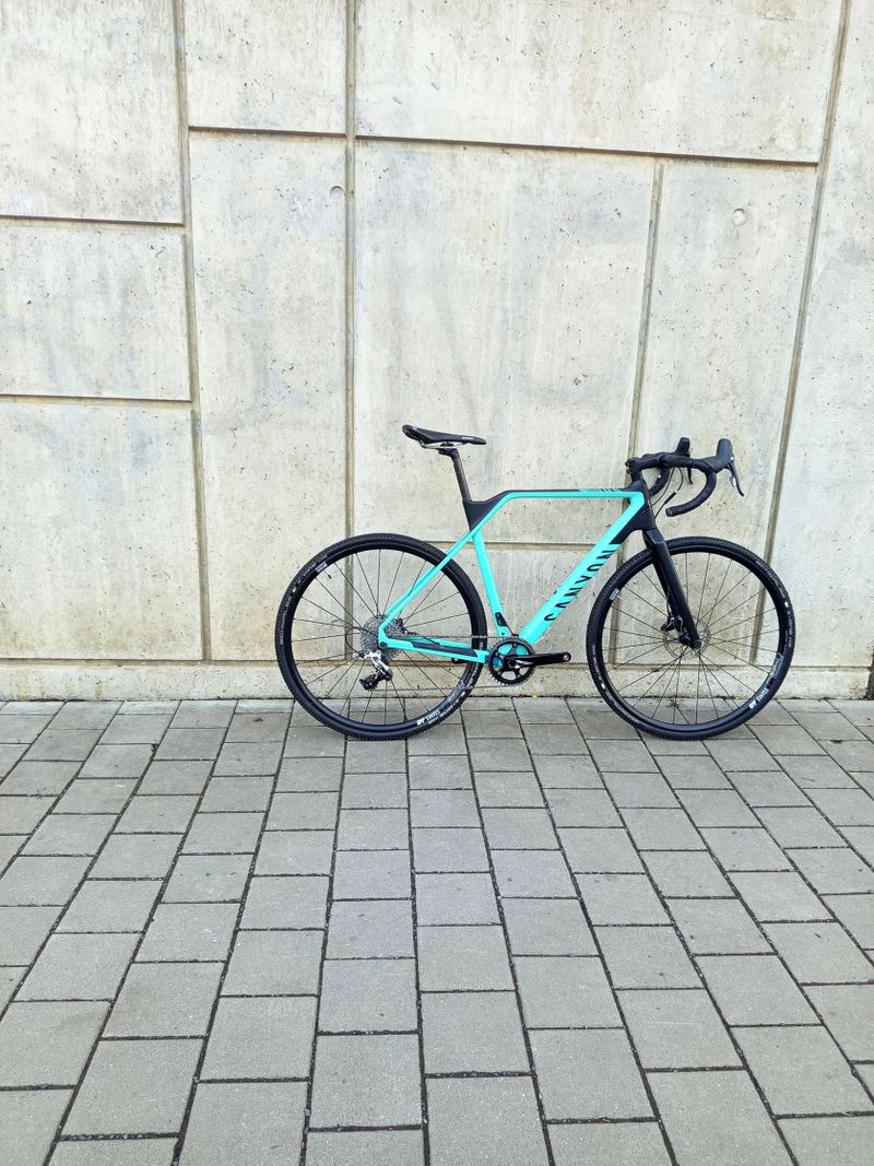 Karbonové gravel / cyklokros kolo Canyon CF SL 6.0