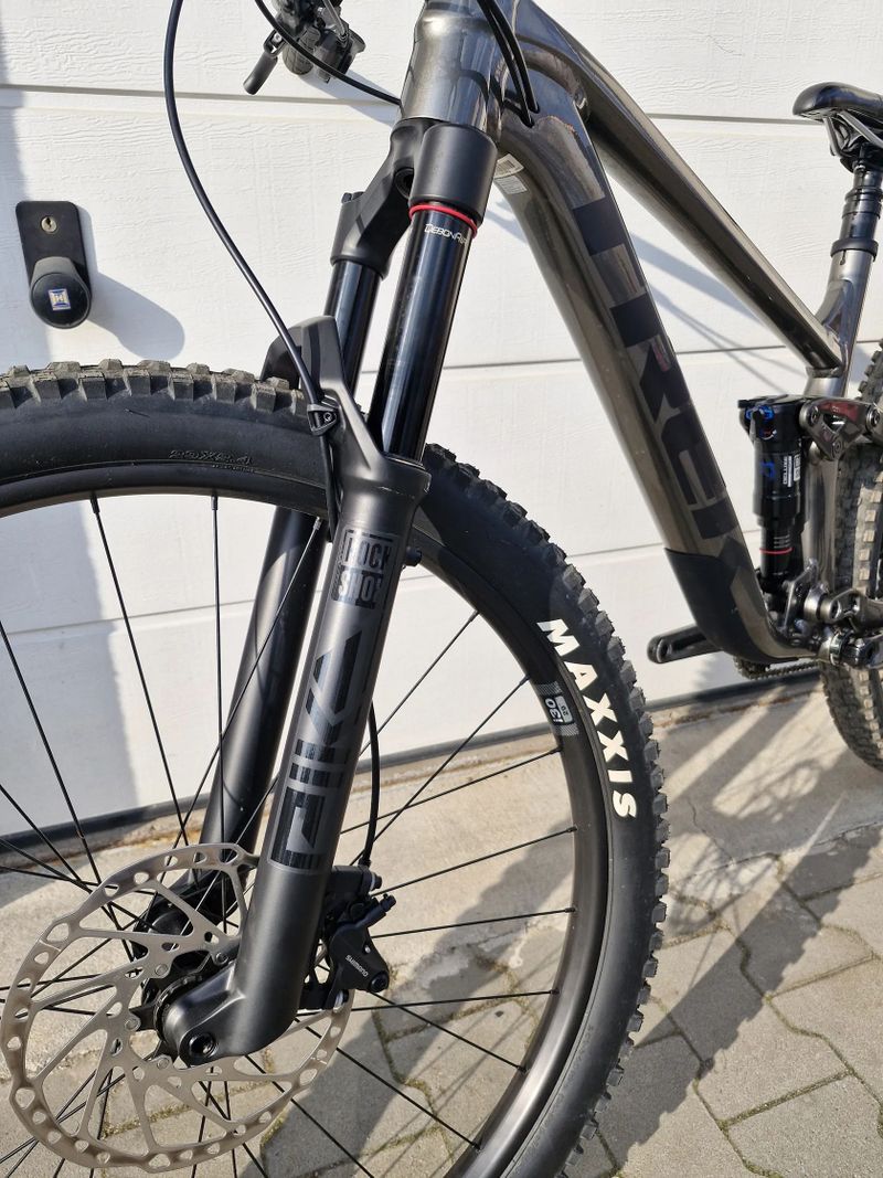 Trek Top Fuel 8 XT Gen 3 vel.M/L - v záruce!