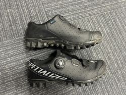 Tretry Specialized Recon 2.0