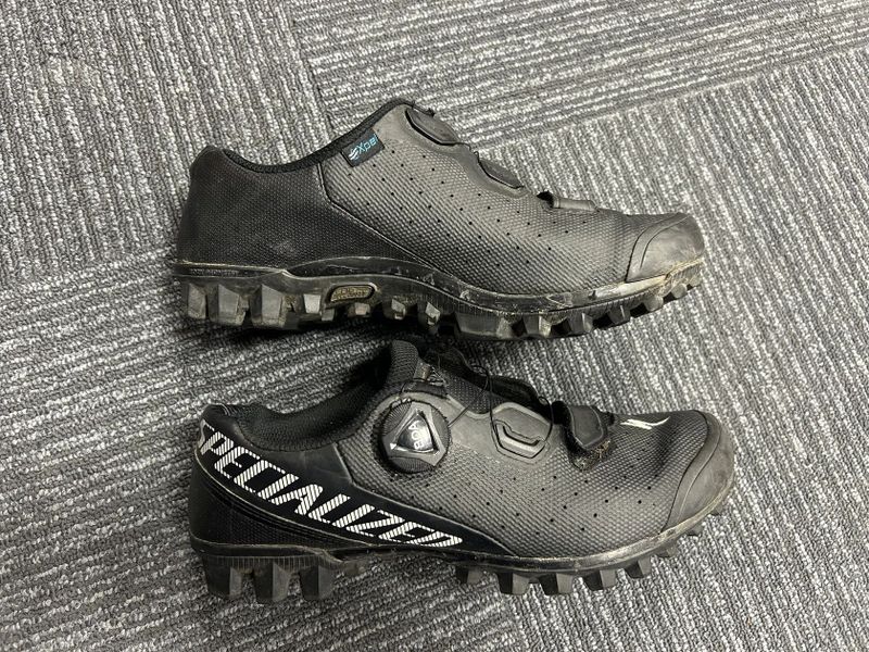 Tretry Specialized Recon 2.0