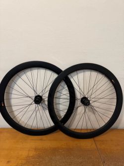 Prodám silniční karbonová kola