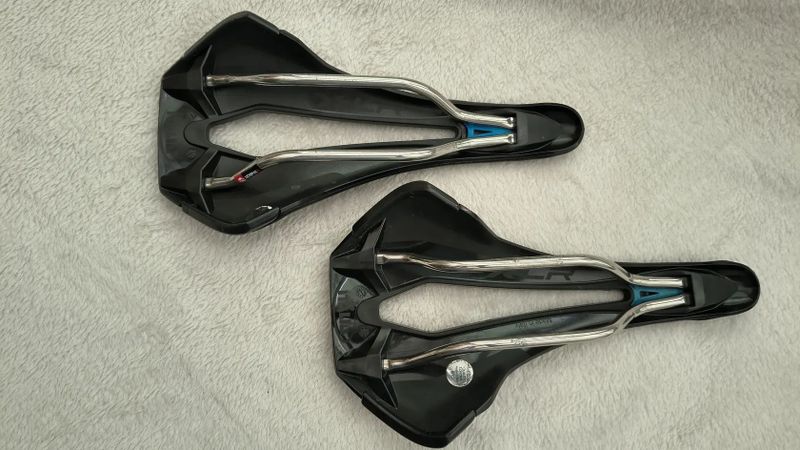 Selle Italia XL-R SuperFlow Ti316 / velikost S+L