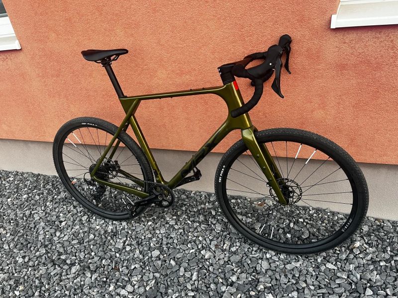 Karbonový MRX GRAVEL RACER 700 C se sadou GRX 1x11, stav jako nový