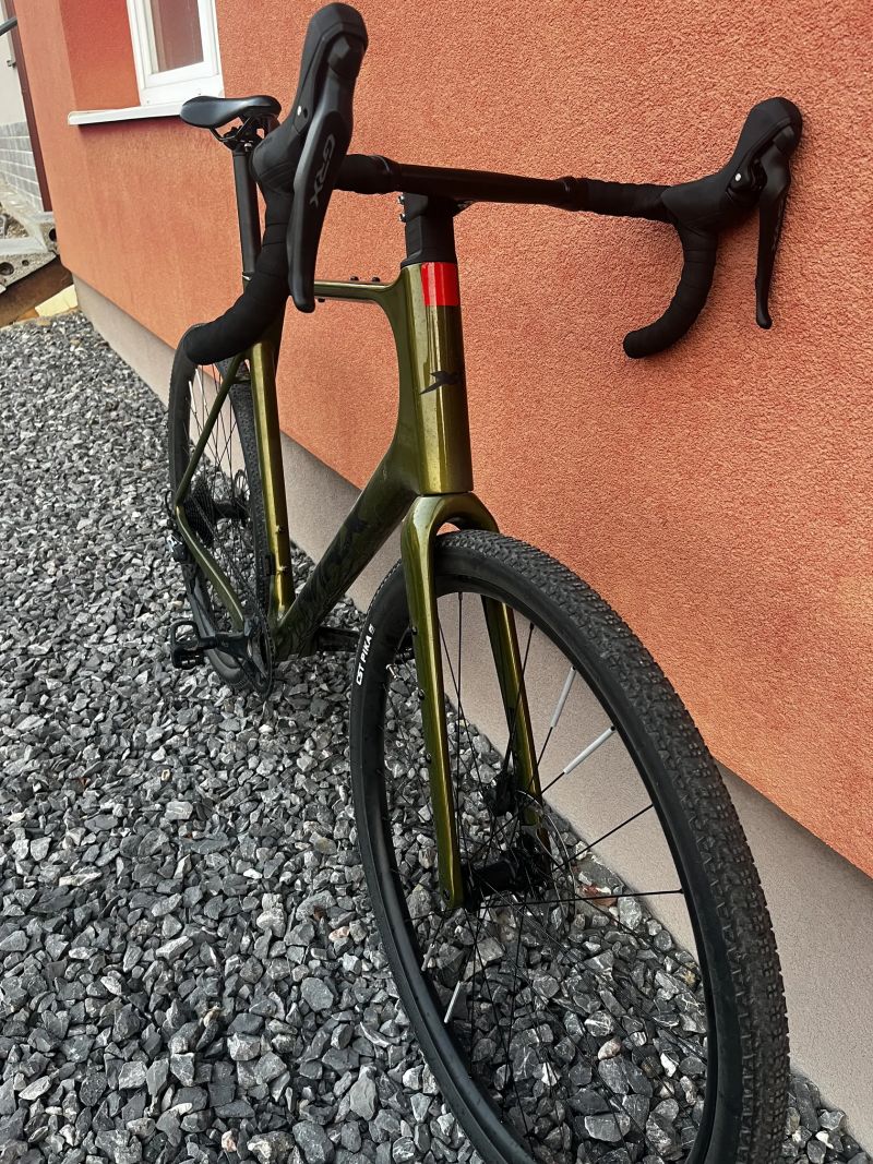 Karbonový MRX GRAVEL RACER 700 C se sadou GRX 1x11, stav jako nový
