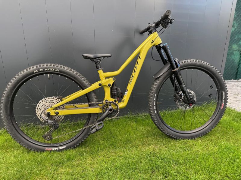 Scott Ransom 600, 26" kola, 1. majitel, málo jeté, koupeno 13.8. 2024 