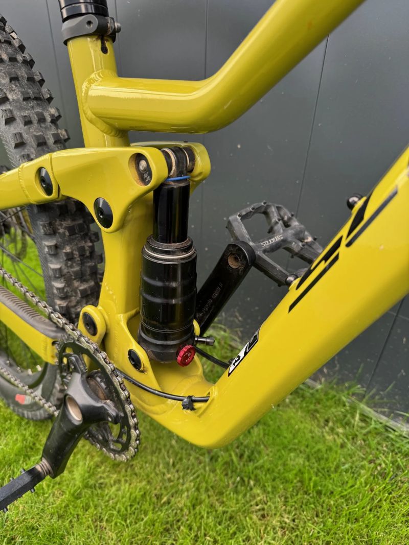 Scott Ransom 600, 26" kola, 1. majitel, málo jeté, koupeno 13.8. 2024 