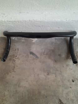 Silniční řídítka, sundané z nového kola