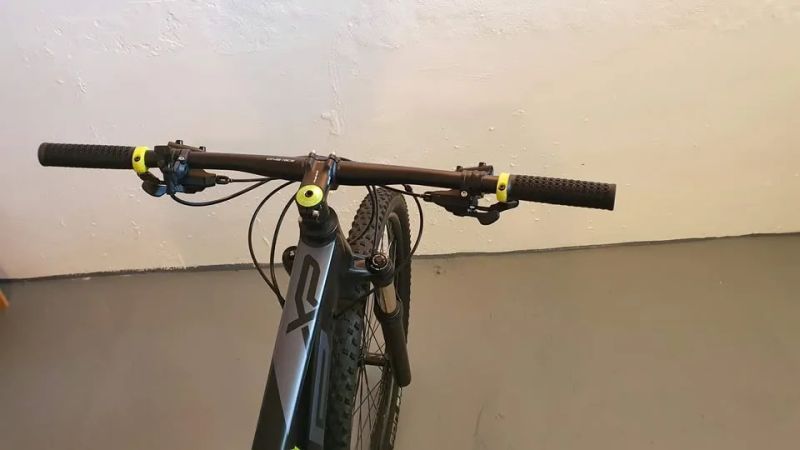 Superior XP 909 2019 Matte black /neon yellow