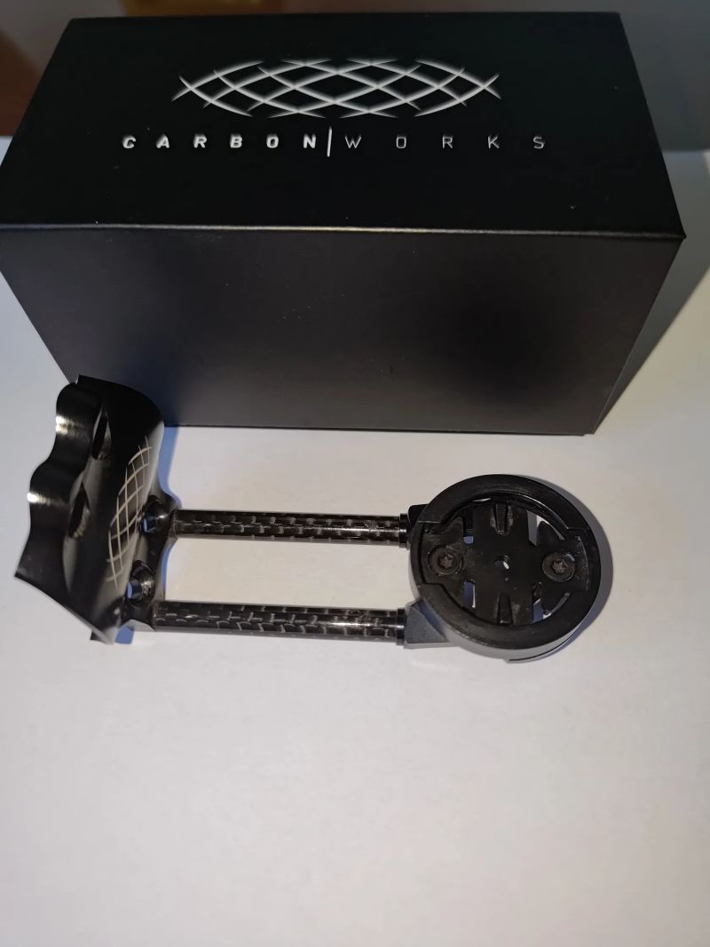 Carbonworks-Držák pro Garmin
