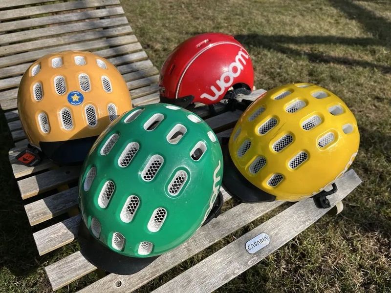 Woom helmy - S, M (dostupná už pouze zelená a červená S)