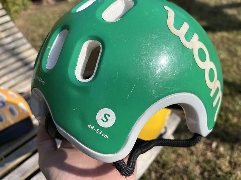 Woom helmy - S, M (dostupná už pouze zelená a červená S)