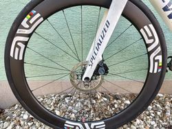 Nová přední a zadní ultralehká karbonová kola 