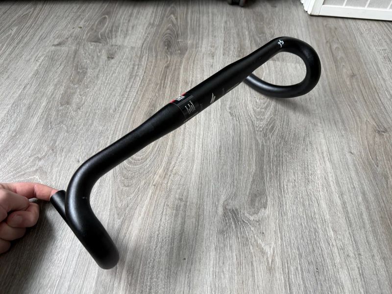 Specialized řídítka 42cm