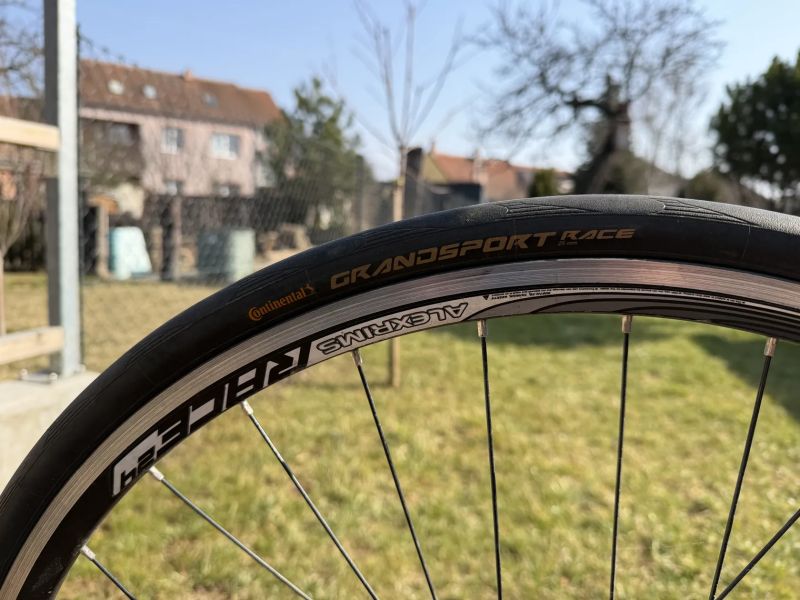 Silniční kolo Merida Ride 91 Juliet vel. S – karbonová sedlovka, neřezaný komín vidlice