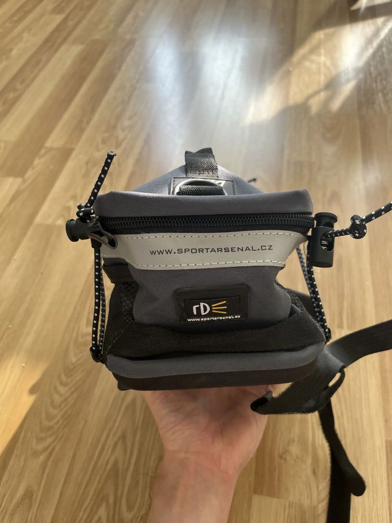 Nosič a brašna na nosič Sport Arsenal