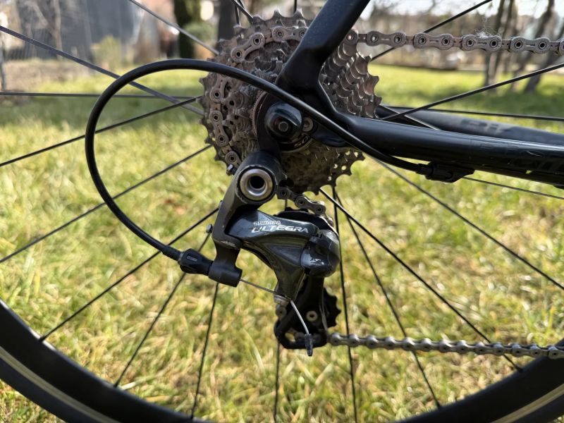 Bianchi Sempre Pro Carbon (2014) – Ultegra 11s / monokok karbonová řídítka PRO / kola Miche Altur