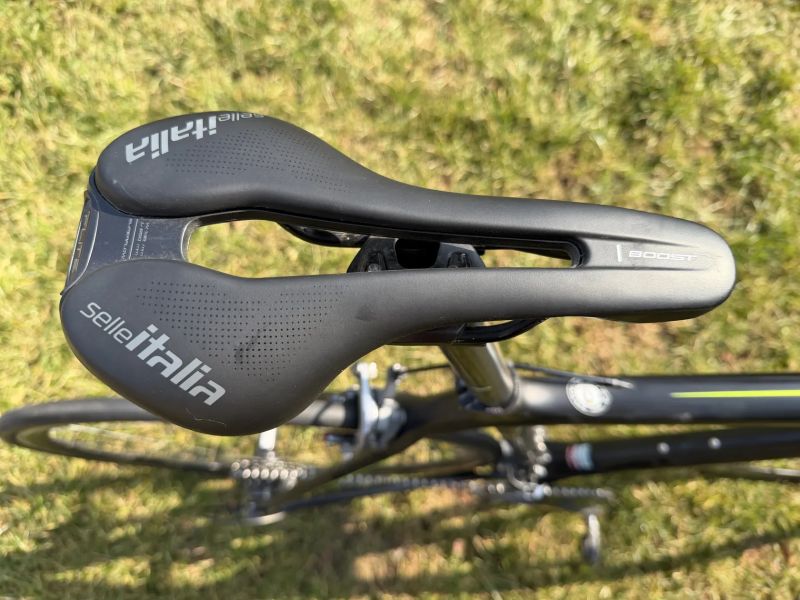 Bianchi Sempre Pro Carbon (2014) – Ultegra 11s / monokok karbonová řídítka PRO / kola Miche Altur