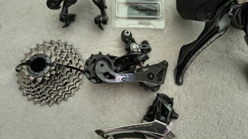 Shimano Dura-Ace 9100 / sada řazení bez klik