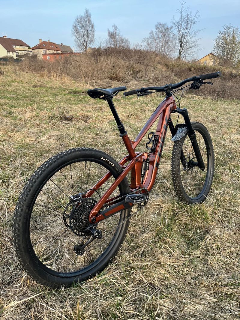 Trek Slash 8
