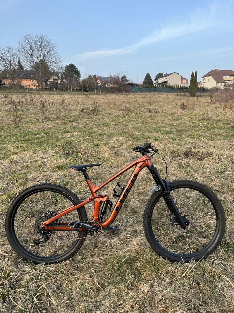 Trek Slash 8