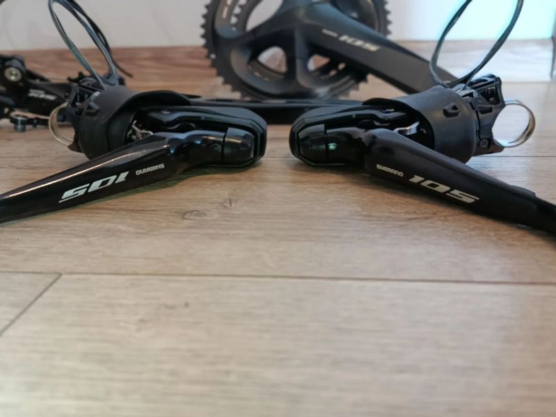 Kompletní sada Shimano 105 R7020 (Hydraulika) – Jetá 1 sezónu