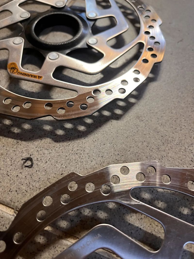 Shimano koutouče SM-RT10