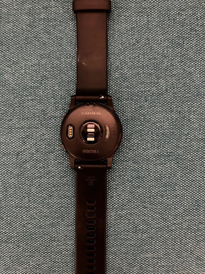 Garmin VIVOACTIVE 4 - Gray / Black Band