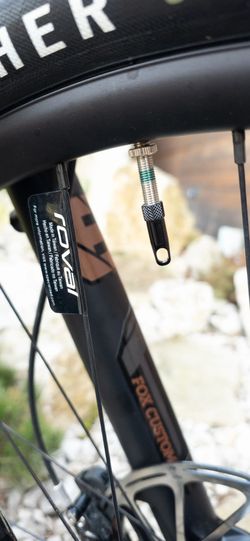 Specialized Kenevo SL Expert 2025