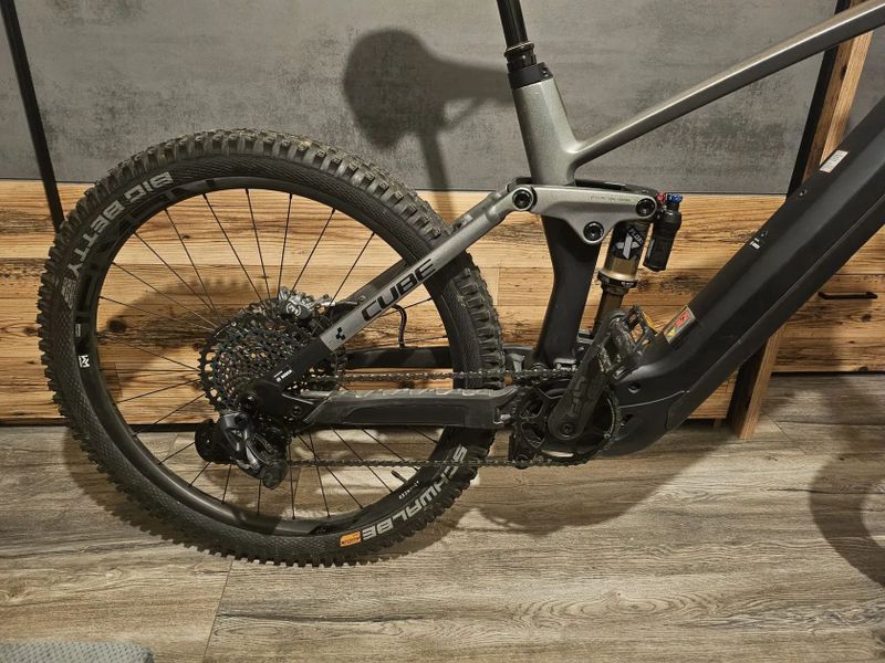 Cube Stereo Hybrid 160 SLT