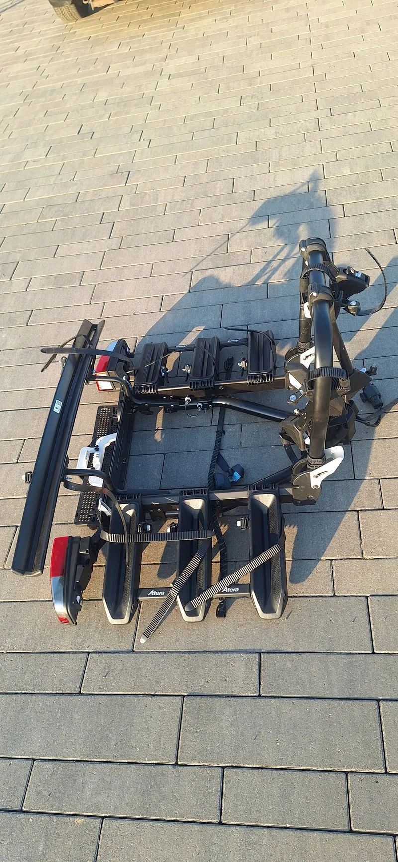 Nosič kol na tažné zařízení Atera Forza -