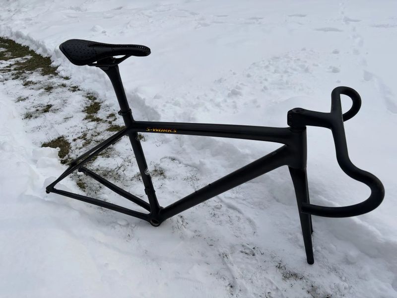 Prodám extrémně lehký rám Specialized Atheos