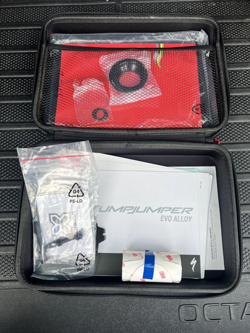 Specialized Stumpjumper EVO Comp 2023 (Mullet) TOP STAV