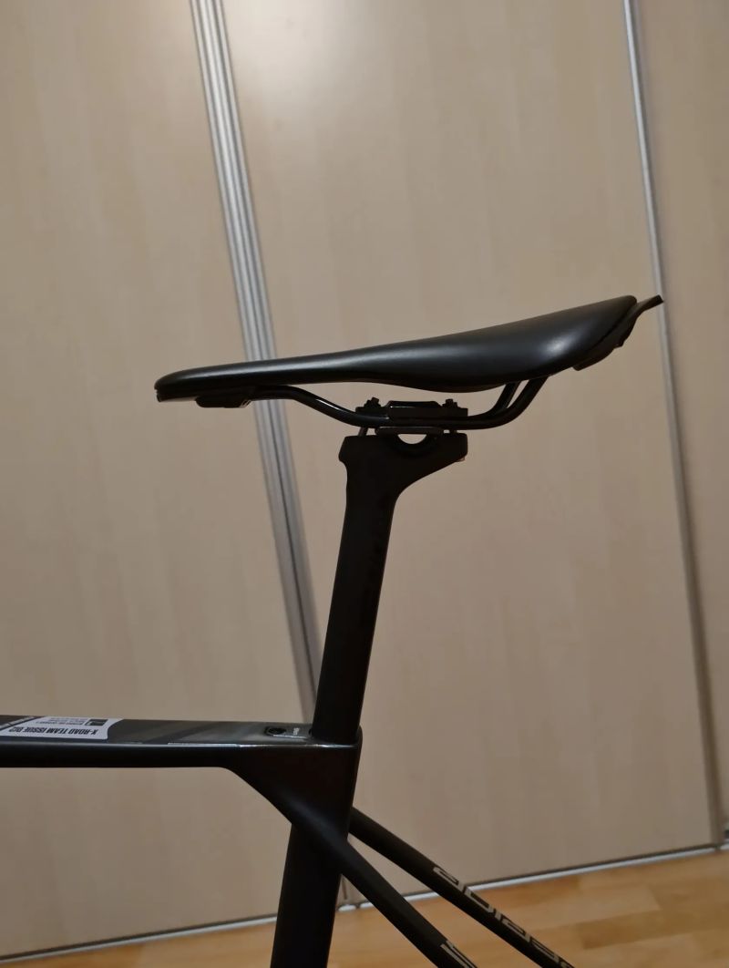 Superior X-road Team issue Di2