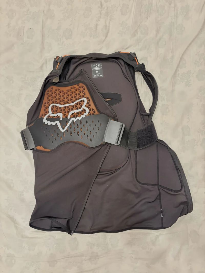 Chránič FOX Baseframe PRO D3O (vel. M)