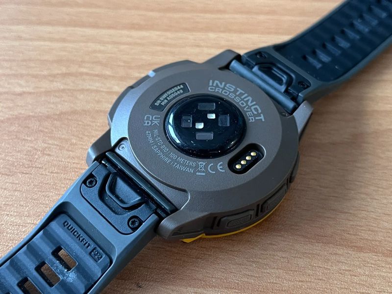 Hybridní hodinky Garmin Instinct Crossover AMOLED